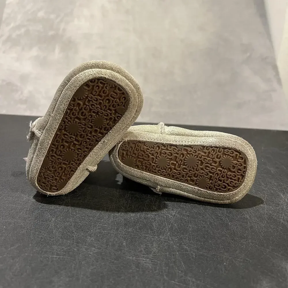 UGG Jessie Bow II Boots Infant Size 4/5c Gold Shimmer Shearling Crib 1019630I